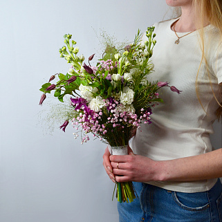 Классический полевой свадебный букет невесты