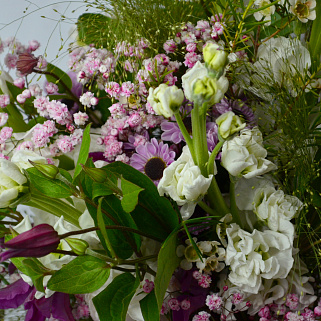 Классический полевой свадебный букет невесты