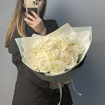 Букет из 15 роз Playa Blanca