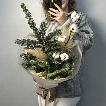 Бежевый зимний букет