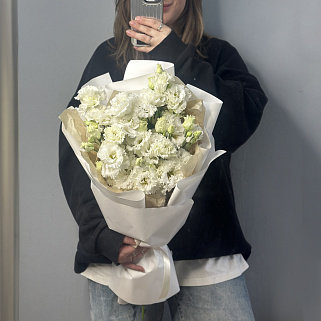 Букет из 5 белых эустом