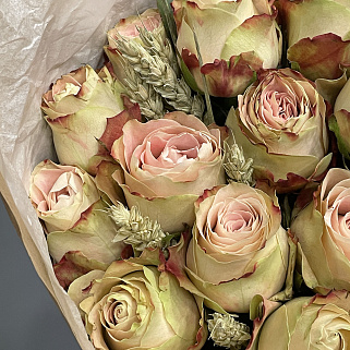 Букет роз Теплое утро М