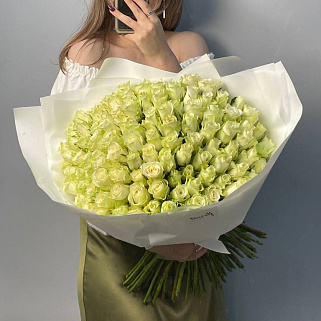 Букет из 101 белой розы 50 см (Кения)