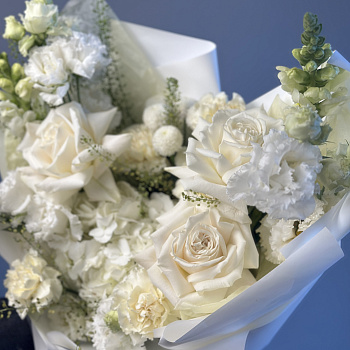 Сборный букет Вайт гарден M