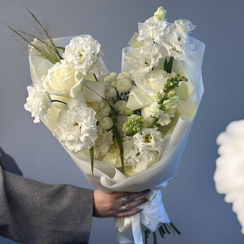 Сборный букет Вайт гарден S